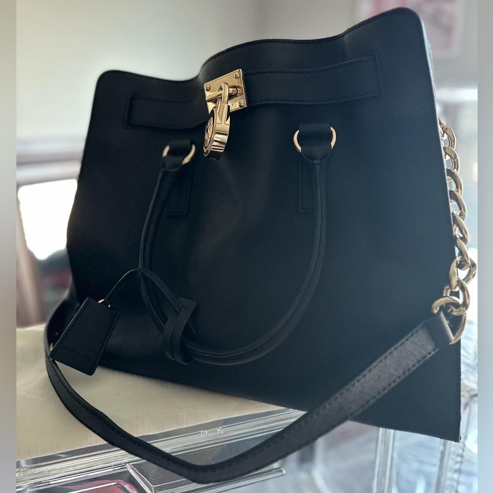Michael Kors Hamilton Shoulder Bag